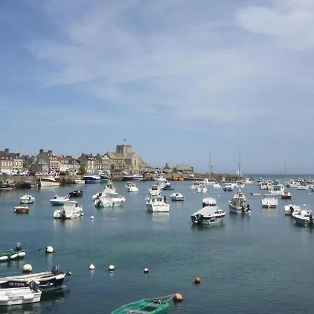Near The Beach, Saint-Marcouf